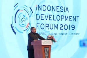 Foto sampul: Kepala Bappenas dalam Indonesia Development Forum 2019, 7/8/19. TWITTER/IDDevForum
